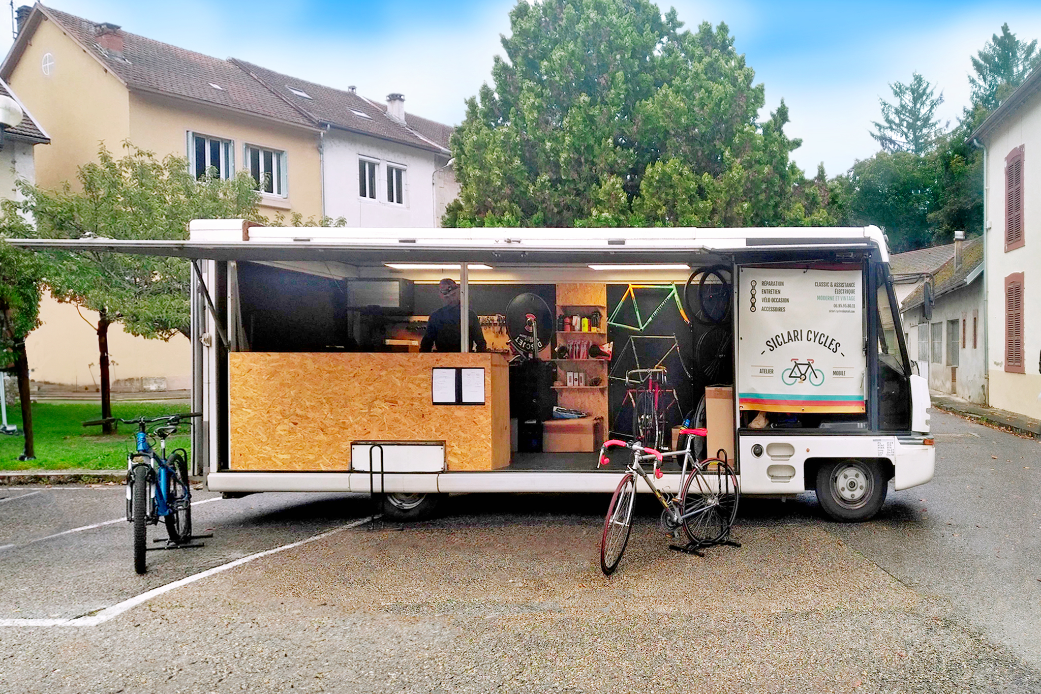 Camion atelier Siclari vélo réparation